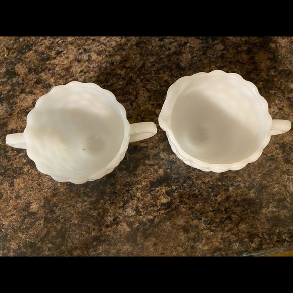Vintage Anchor Hocking Milk-glass Creamer & Sugar bowl - Picture 2 of 5